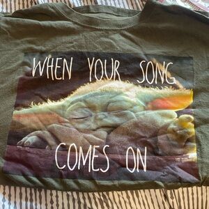 Baby yoda tshirt